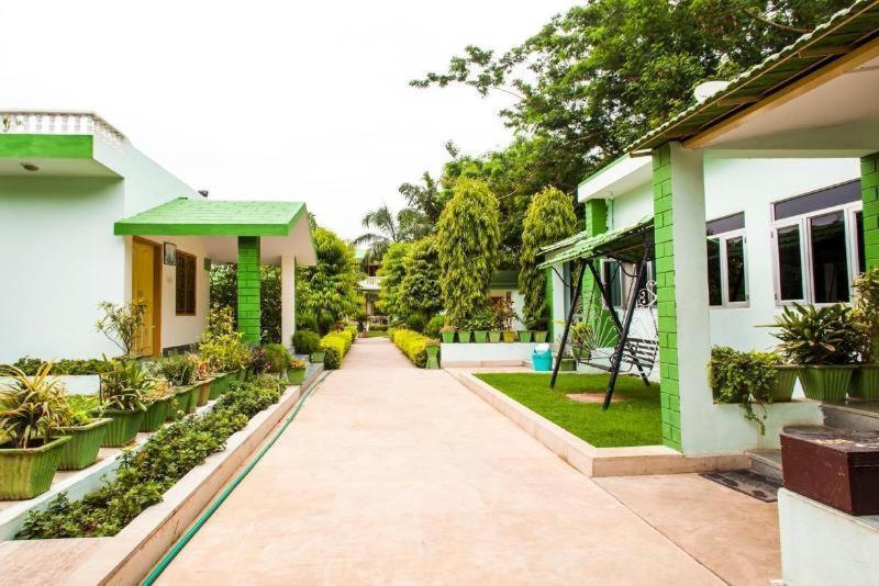 Ranthambhore Vatika Resort Sawai Madhopur Bagian luar foto