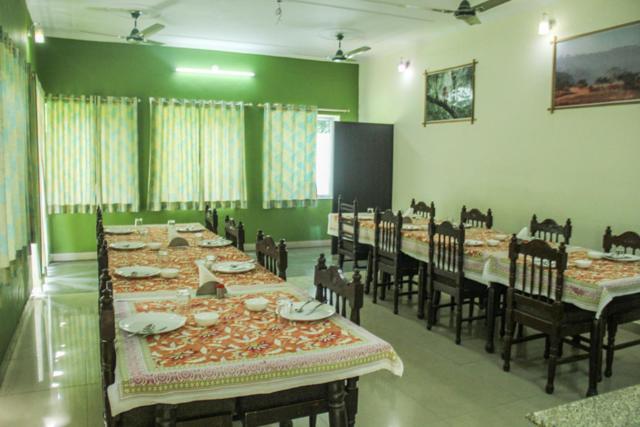 Ranthambhore Vatika Resort Sawai Madhopur Bagian luar foto